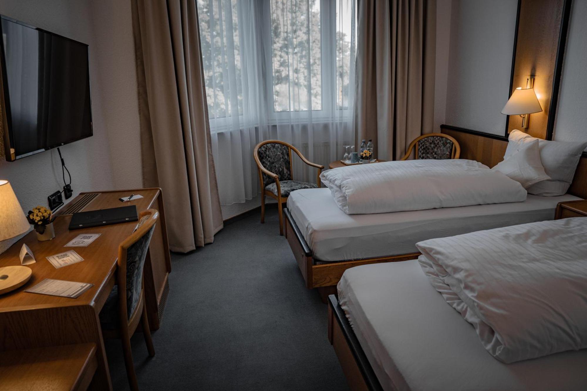 E&D Hotel Rodgau Exterior photo